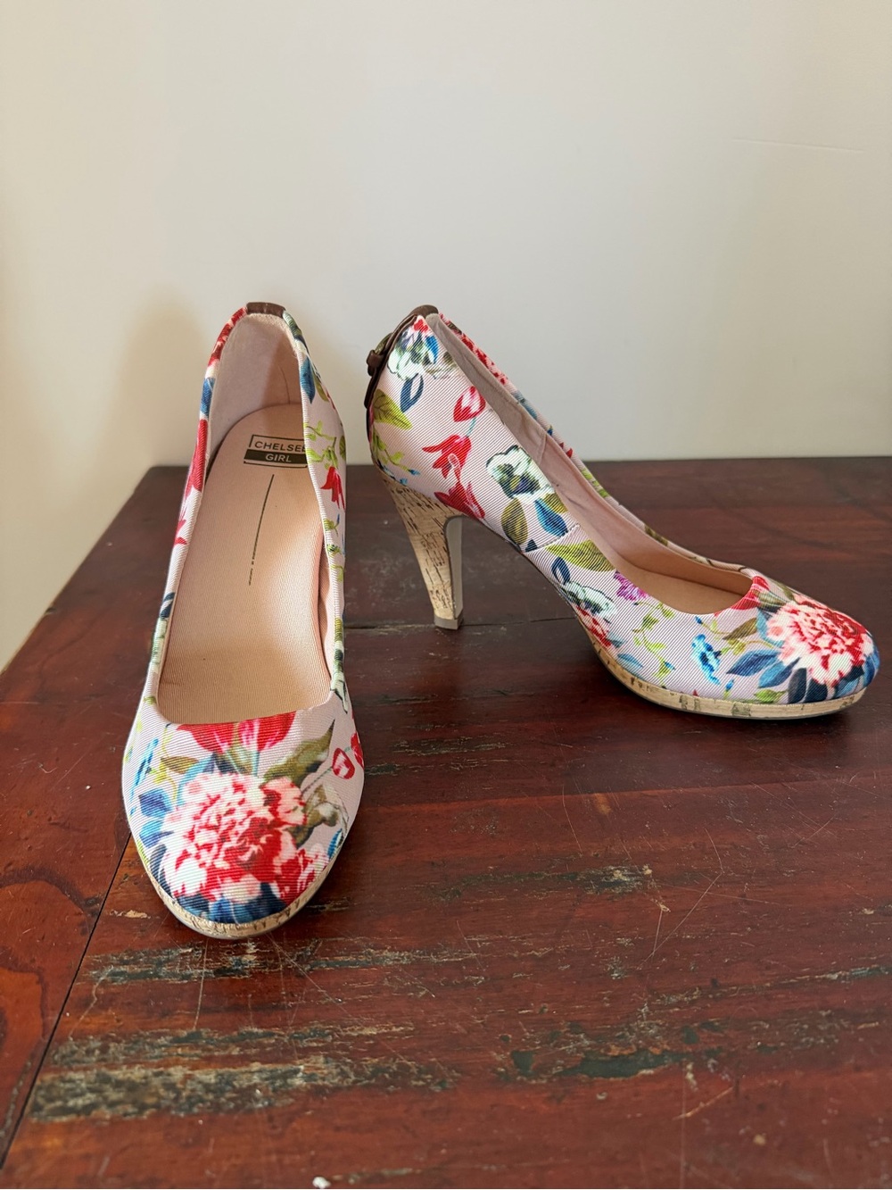Chelsee Girl Sorrento Floral Print Cork Heel Pumps Size 7